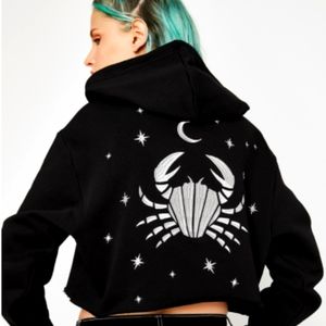 Cancer Zodiac Cropped Hoodie HOROSCOPEZ